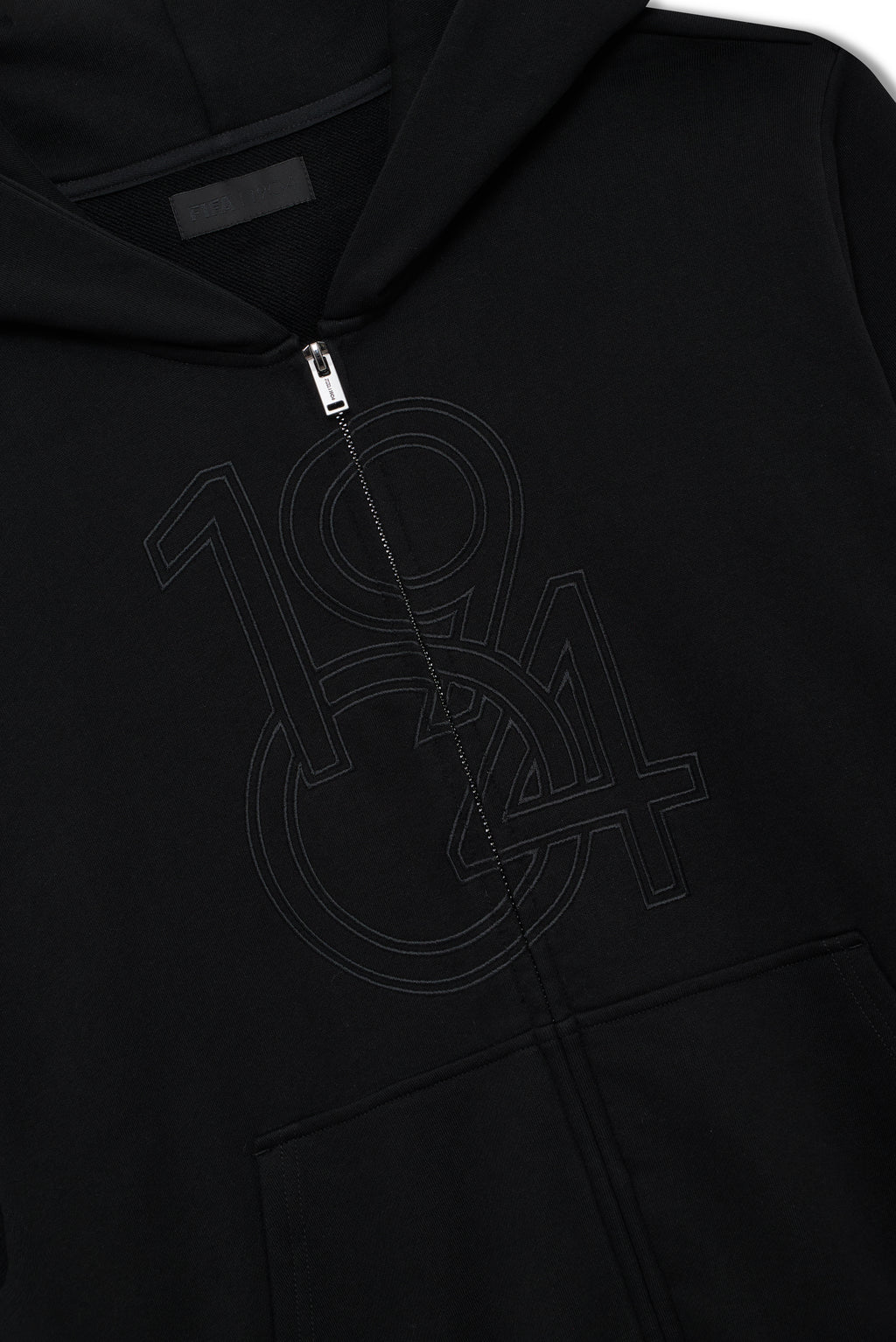 1904 HOODIE